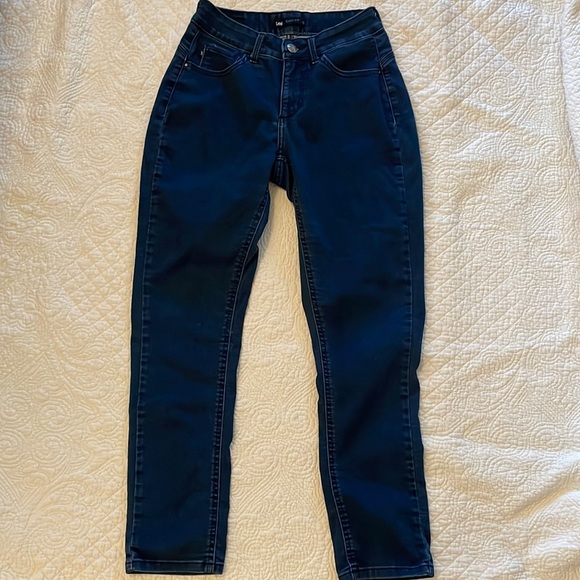 Lee Easy Fit Cropped Jeans Size 14